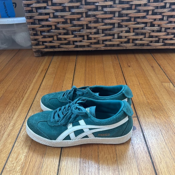 Teal Onitsuka Tiger Size 6 Sneakers - Picture 2 of 3